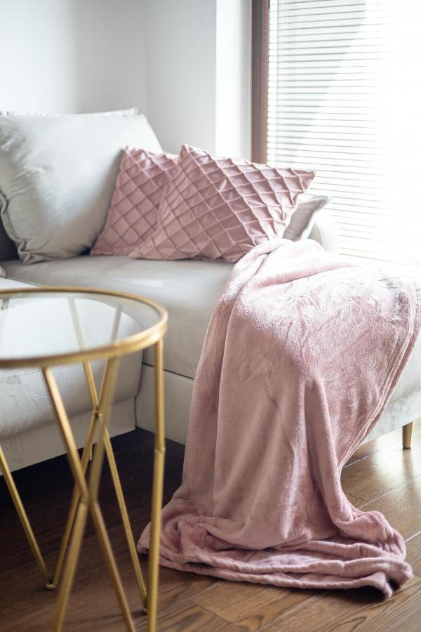 Burakowska Pastel Elegant Apartment وارسو المظهر الخارجي الصورة