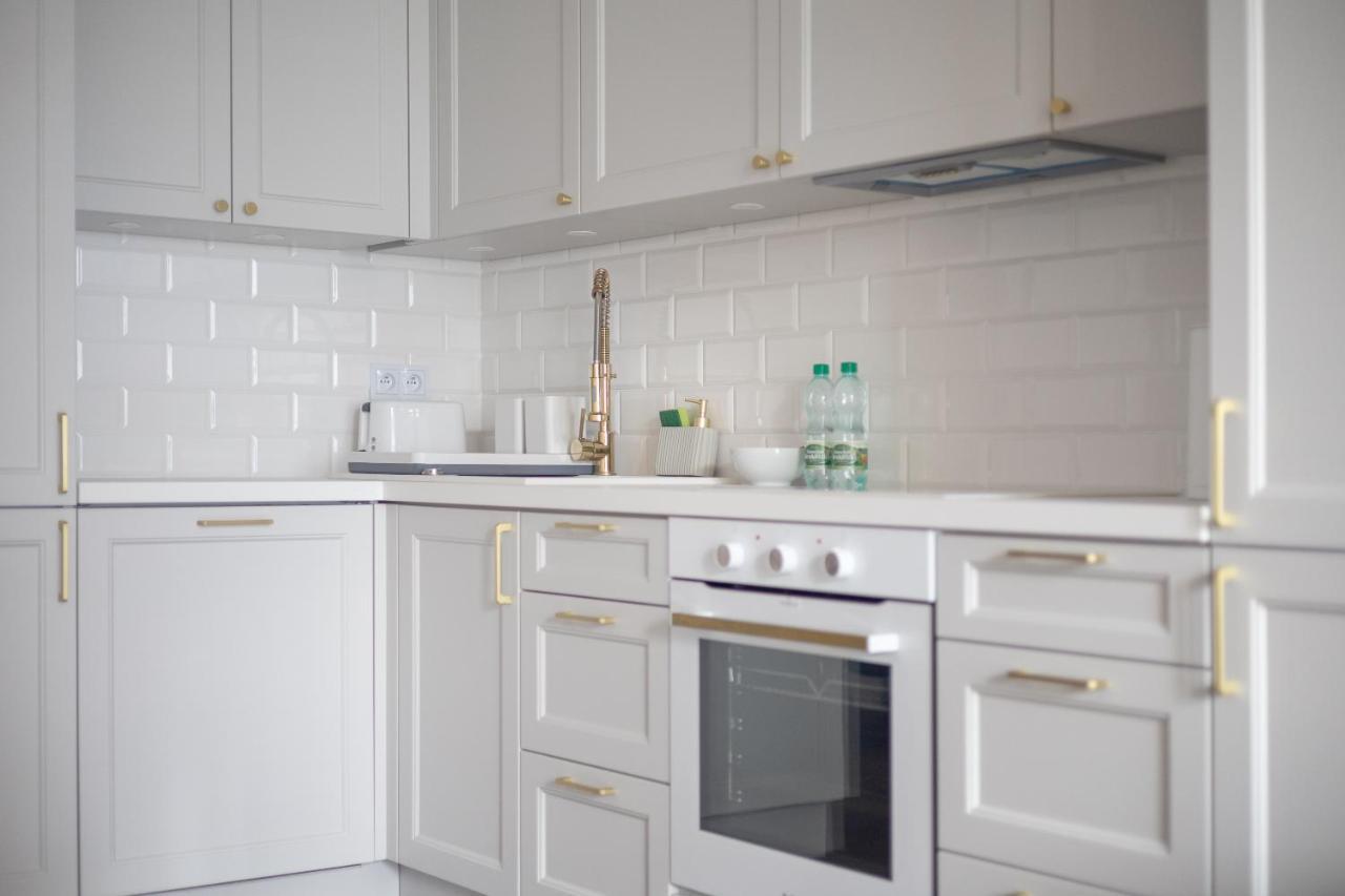 Burakowska Pastel Elegant Apartment وارسو المظهر الخارجي الصورة