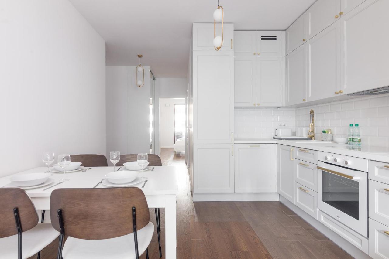 Burakowska Pastel Elegant Apartment وارسو المظهر الخارجي الصورة